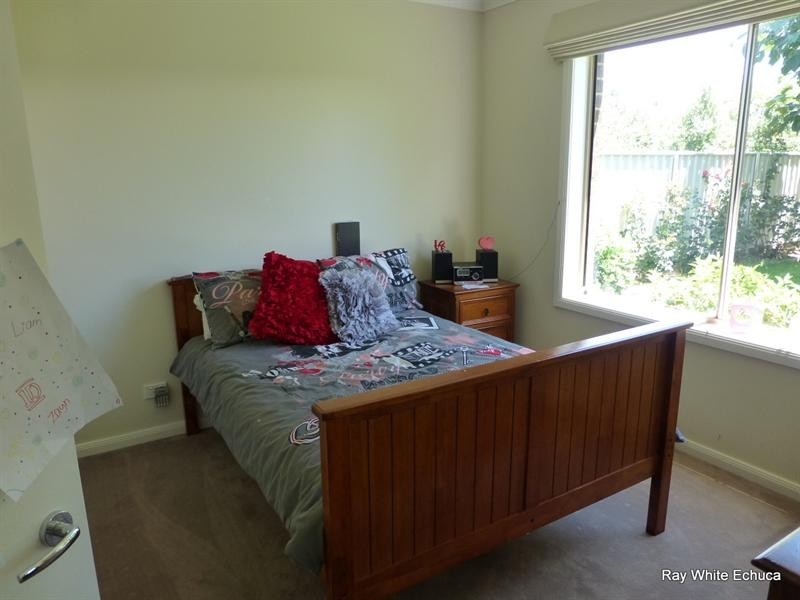 68 shetland Drive, Moama NSW 2731