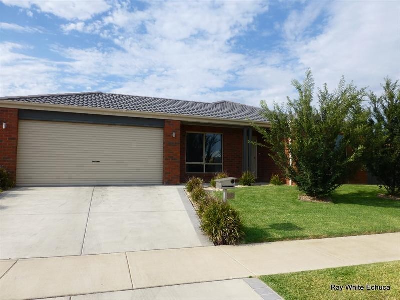45 Declan Way, Echuca VIC 3564
