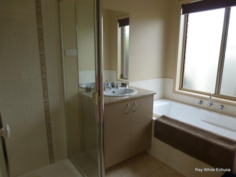 45 Declan Way, Echuca VIC 3564