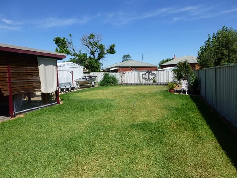 1 McMahon Place, Moama NSW 2731