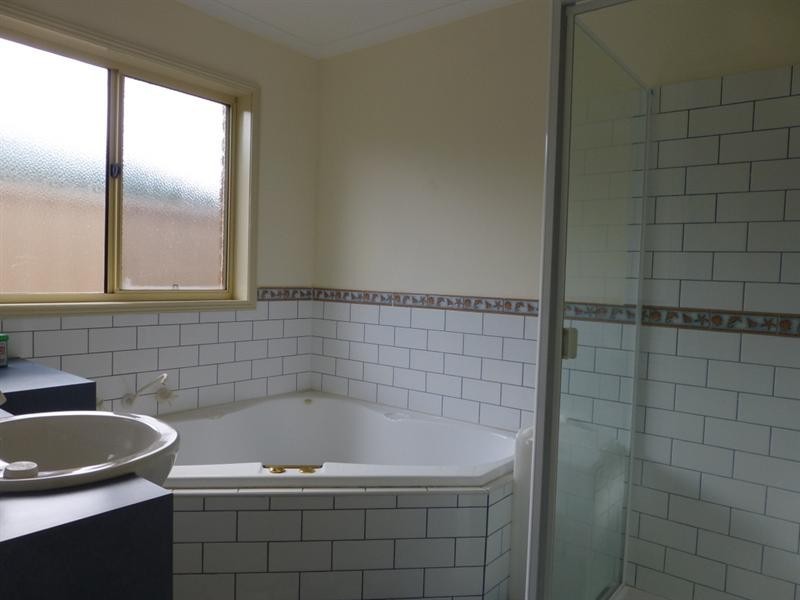 13 Quinn Court, Echuca VIC 3564