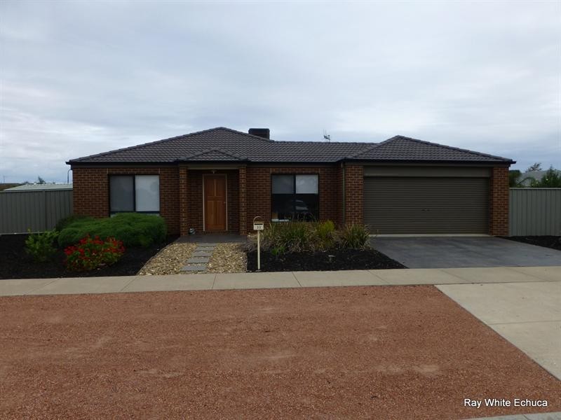 33 Sunset Avenue, Echuca VIC 3564