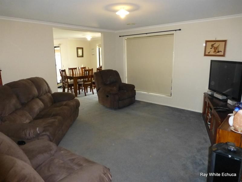 33 Sunset Avenue, Echuca VIC 3564