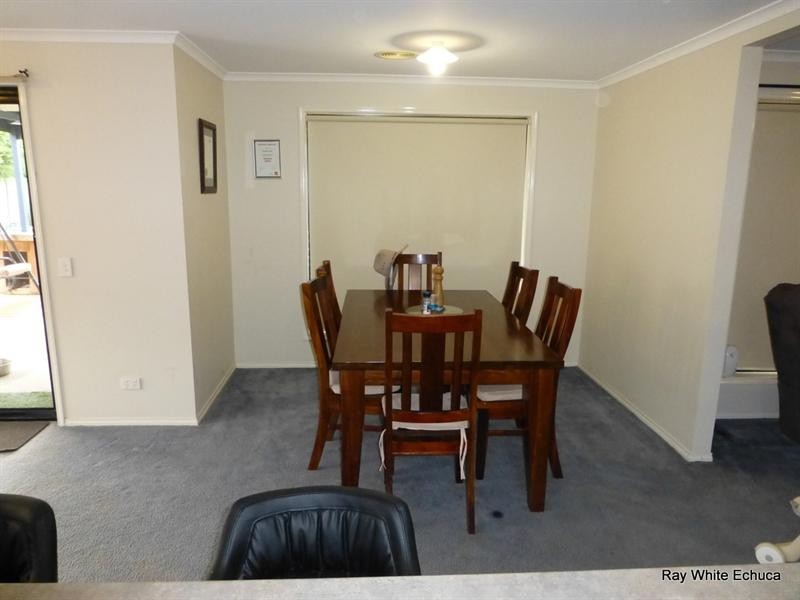 33 Sunset Avenue, Echuca VIC 3564