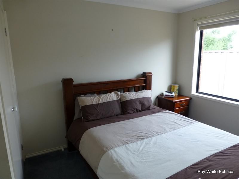 33 Sunset Avenue, Echuca VIC 3564