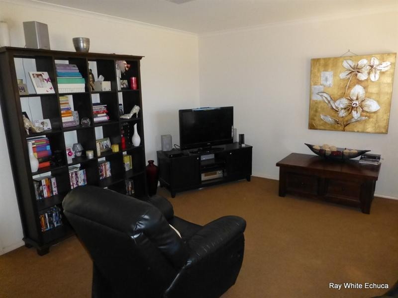 6 Yeovil Court, Echuca VIC 3564