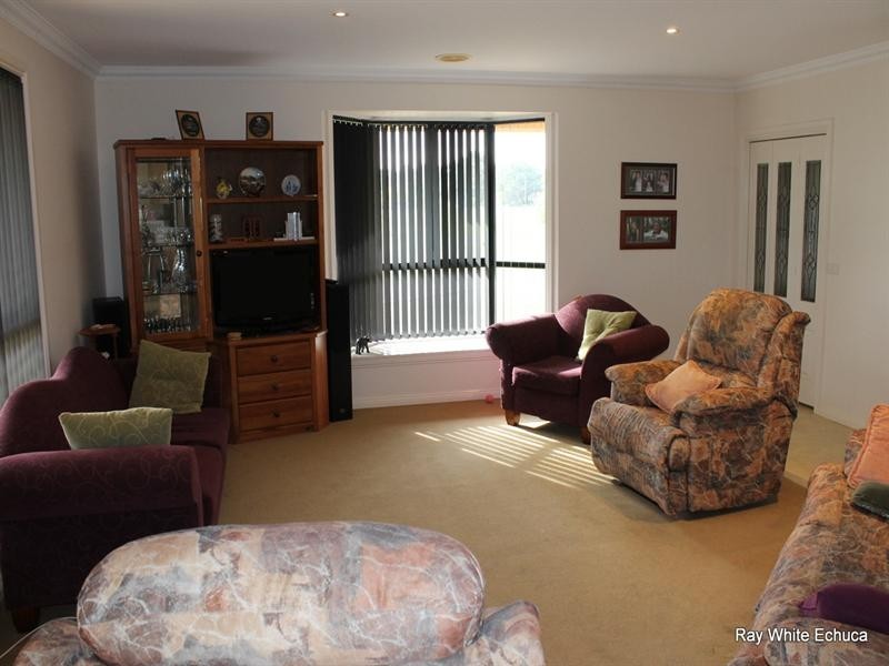 106 Bangerang Road, Echuca VIC 3564