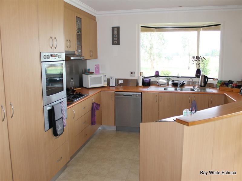 106 Bangerang Road, Echuca VIC 3564