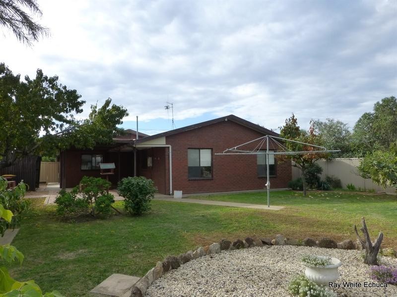 77 Service Street, Echuca VIC 3564