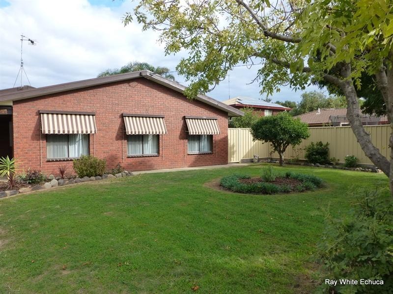 77 Service Street, Echuca VIC 3564