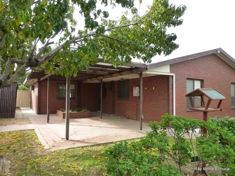 77 Service Street, Echuca VIC 3564