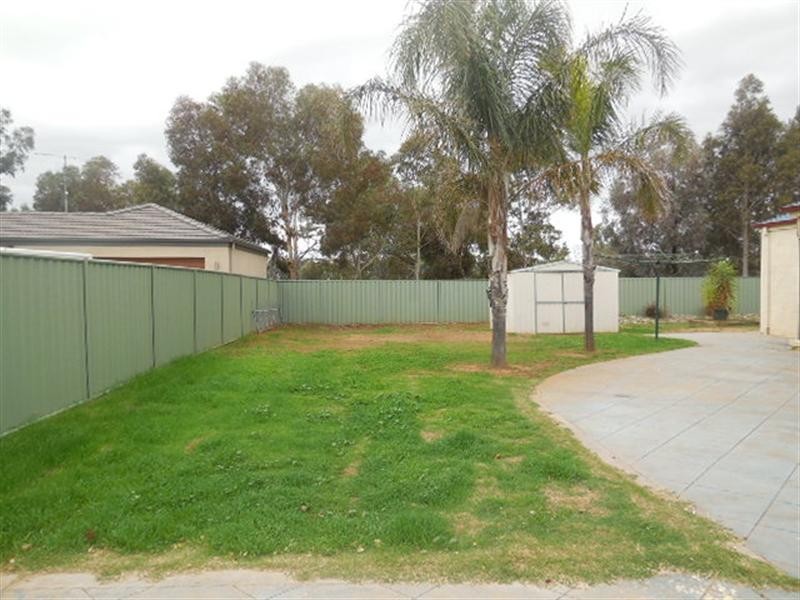 39 Woodlands Circuit, Echuca VIC 3564