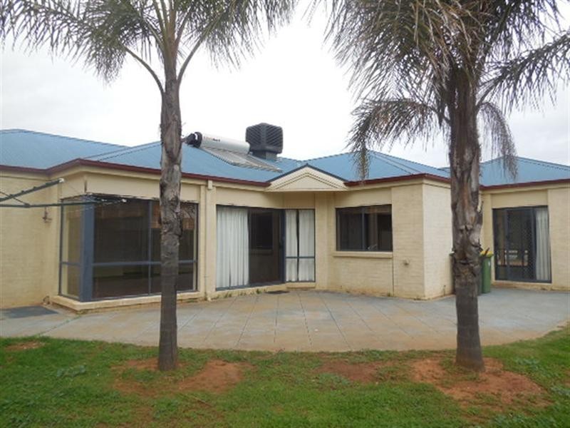 39 Woodlands Circuit, Echuca VIC 3564