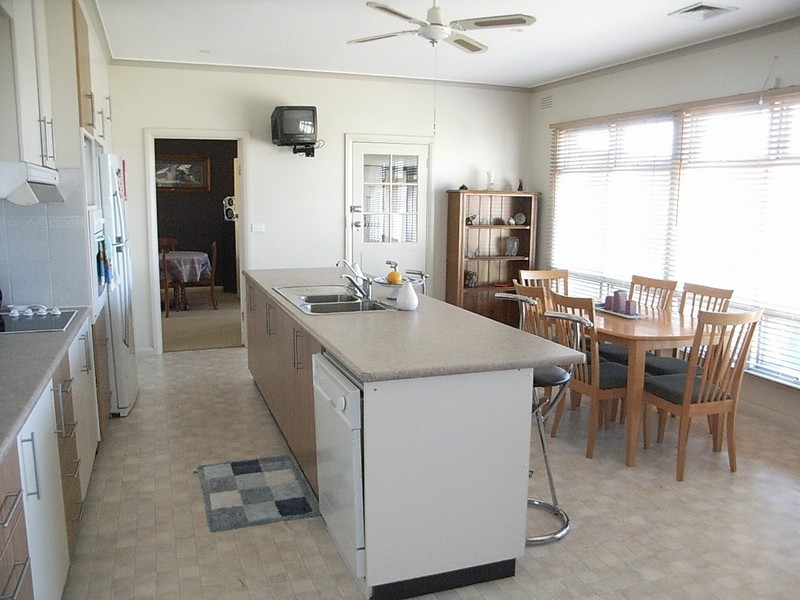 46 – 50 Ogilvie Avenue, Echuca VIC 3564