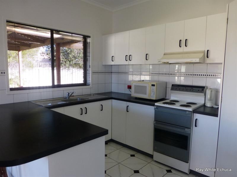 14 Emma Court, Echuca VIC 3564