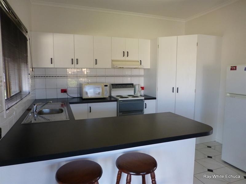 14 Emma Court, Echuca VIC 3564