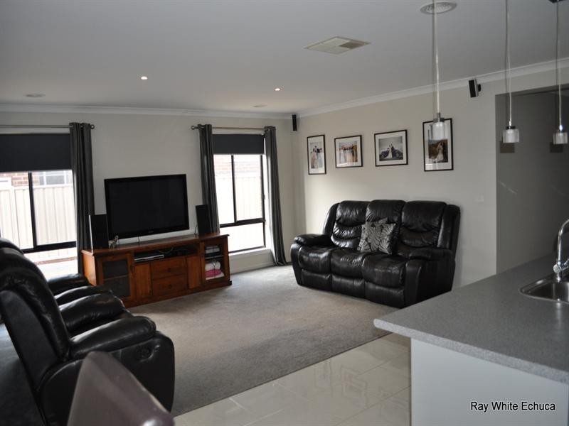 25 McLachlan Road, Echuca VIC 3564