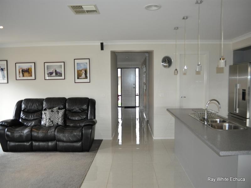 25 McLachlan Road, Echuca VIC 3564