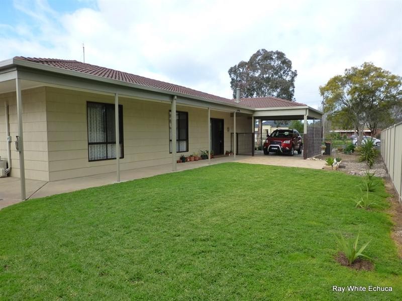 69 Francis Street, Moama NSW 2731