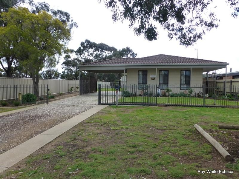 69 Francis Street, Moama NSW 2731