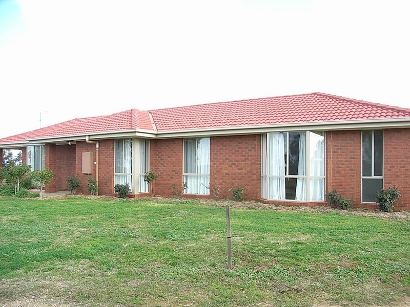 724 Simmie Road, Echuca VIC 3564