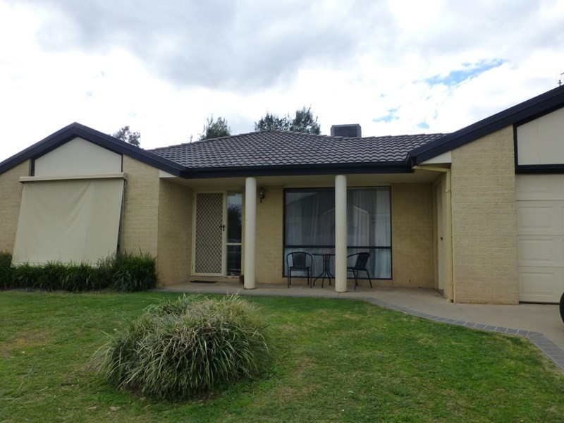 1 Emu Court, Moama NSW 2731