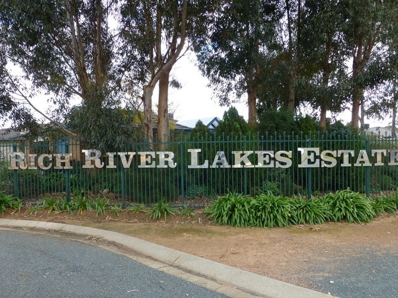 1 Emu Court, Moama NSW 2731