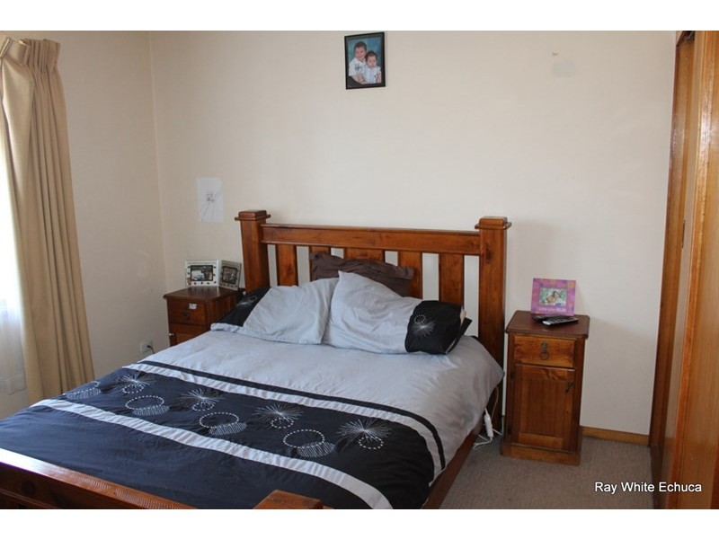 341 Ogilvie Avenue, Echuca VIC 3564