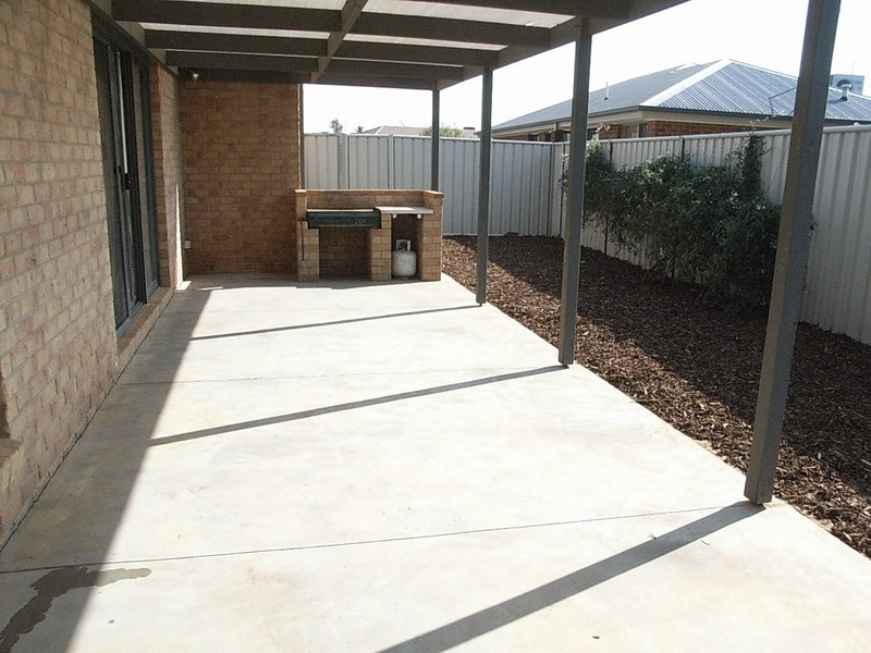 2 Pelican Place, Moama NSW 2731