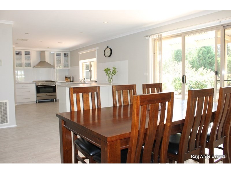 10 Schoeffel Drive, Echuca VIC 3564