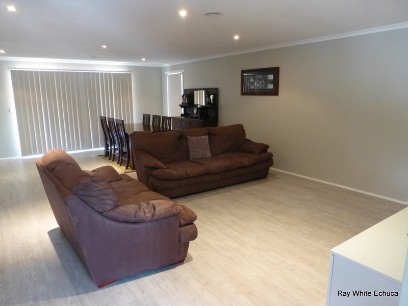 10 Schoeffel Drive, Echuca VIC 3564