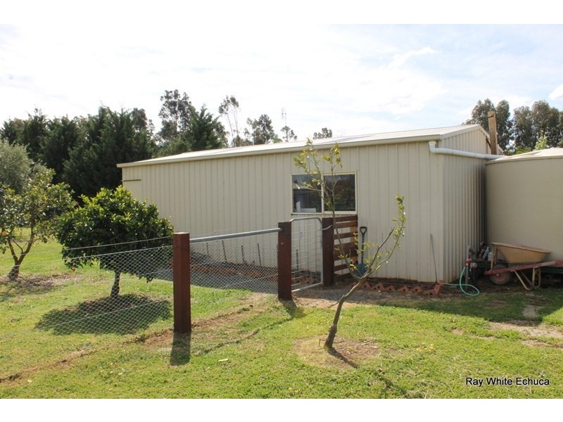 10 Schoeffel Drive, Echuca VIC 3564