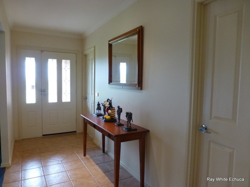 14 Brenton Avenue, Echuca VIC 3564