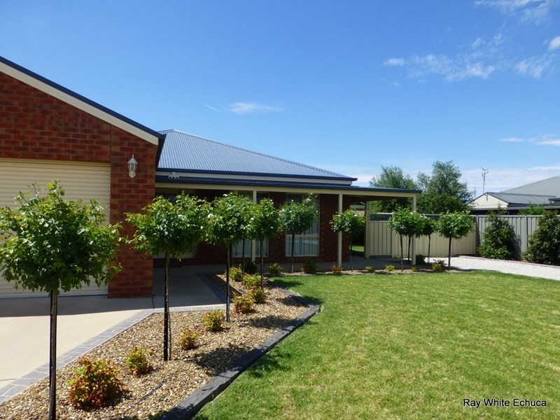 14 Brenton Avenue, Echuca VIC 3564
