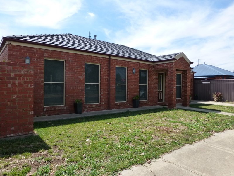 8 South Street, Echuca VIC 3564