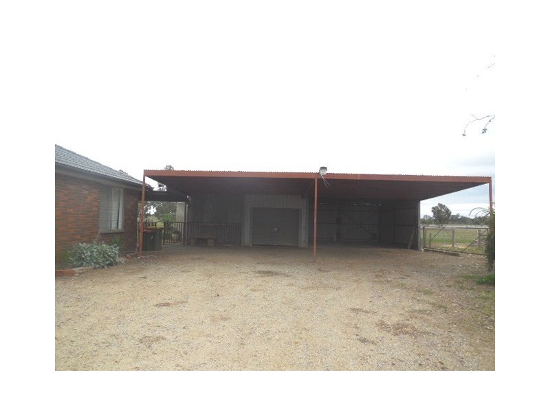 43 Peppernell Rd Wharparilla, Echuca VIC 3564