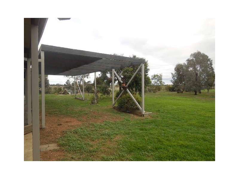 43 Peppernell Rd Wharparilla, Echuca VIC 3564