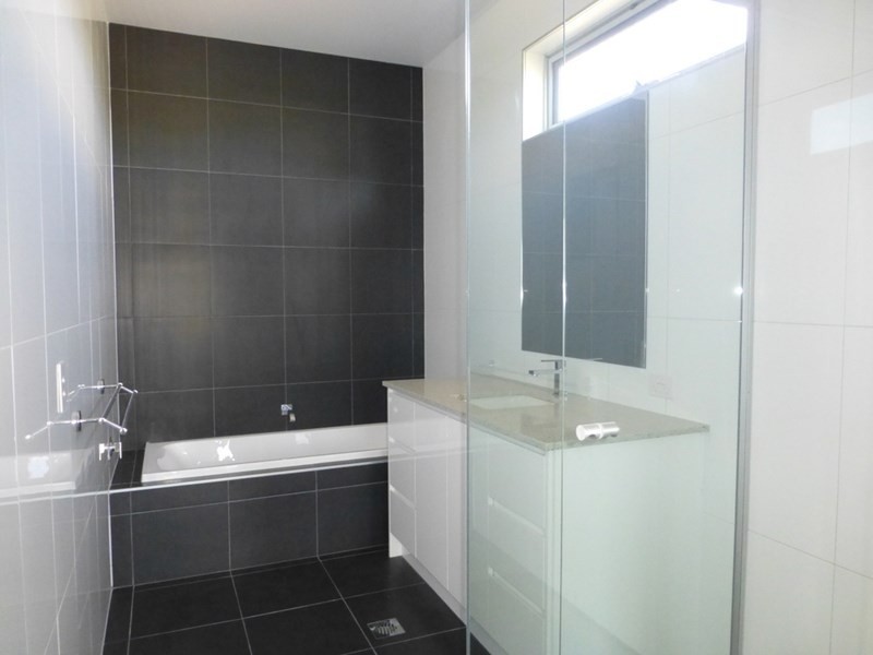 27 Porter Street, Moama NSW 2731