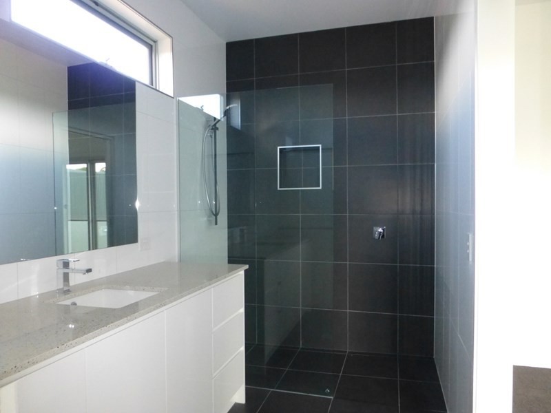 27 Porter Street, Moama NSW 2731