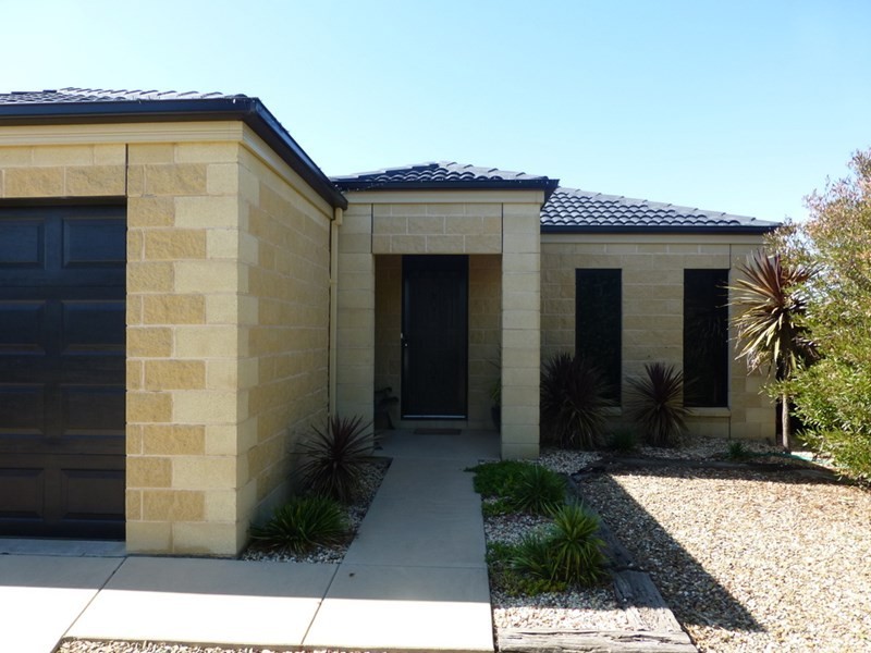 23 Declan Way, Echuca VIC 3564