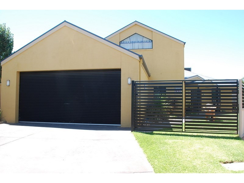 12 Charlton Court, Echuca VIC 3564