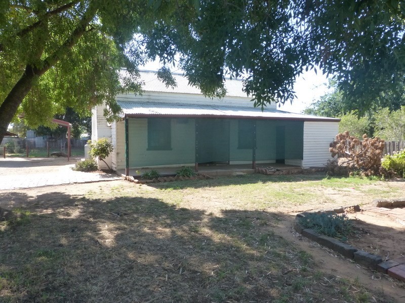 17 Baynes Street, Rochester VIC 3561