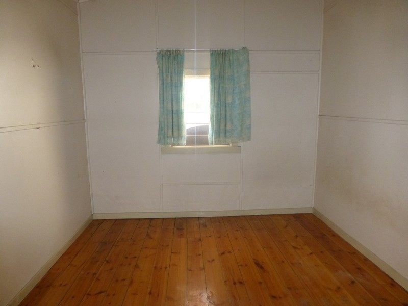 17 Baynes Street, Rochester VIC 3561