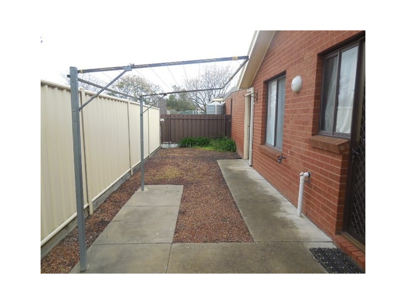 2/70 Hovell Street, Echuca VIC 3564