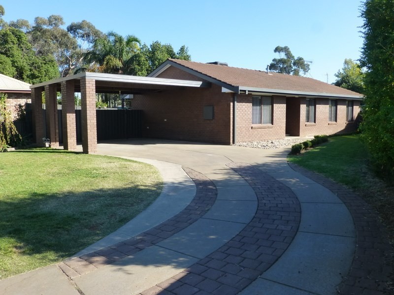 9 Pevensey Place, Moama NSW 2731