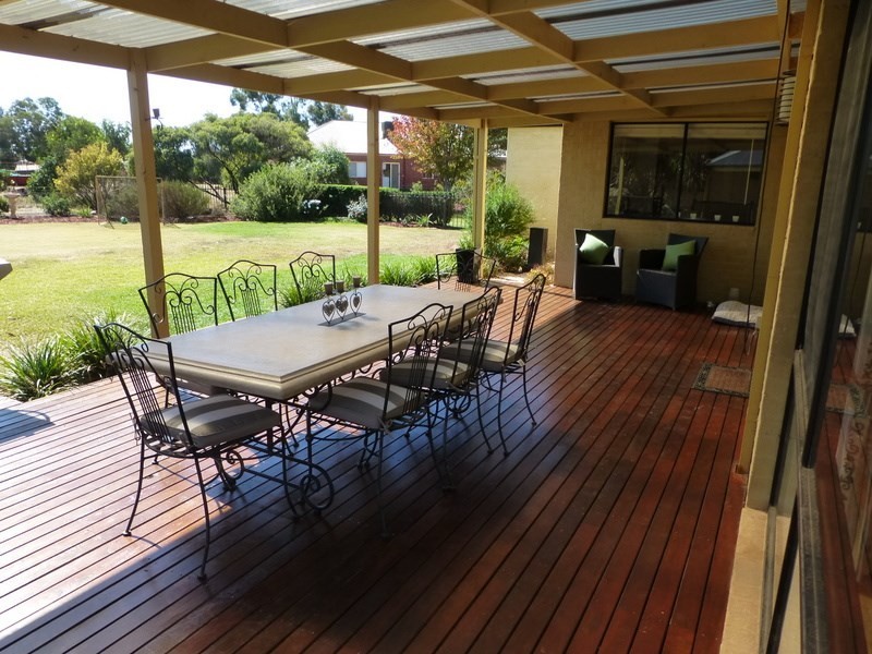 30 Village Court, Echuca VIC 3564