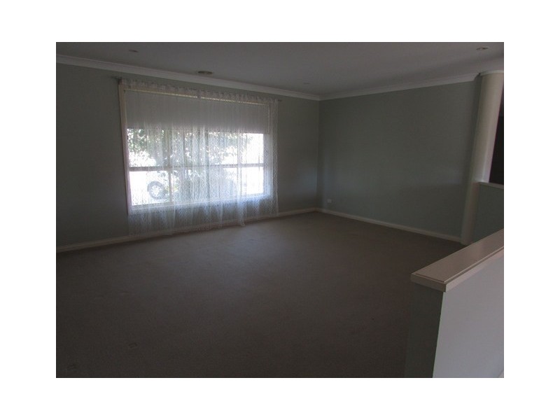 14 Kingfisher Drive West, Moama NSW 2731