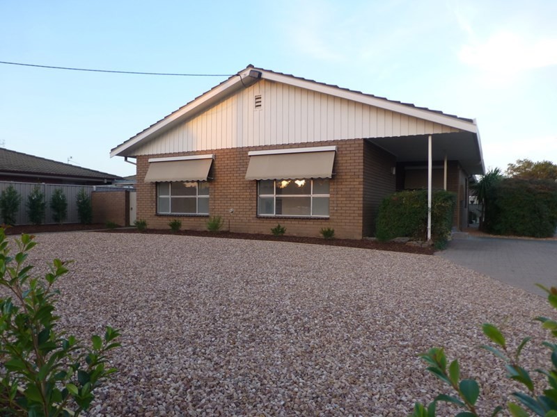 1/336 High Street, Echuca VIC 3564