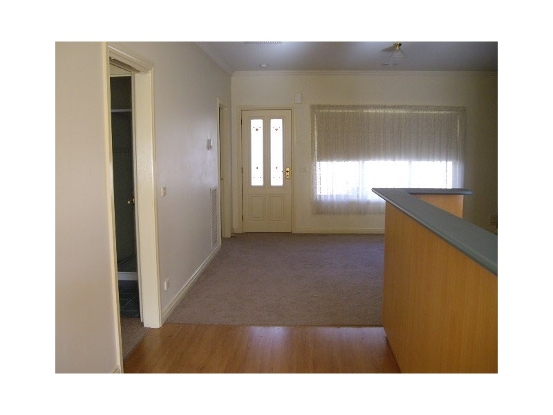 2/83 Hare Street, Echuca VIC 3564