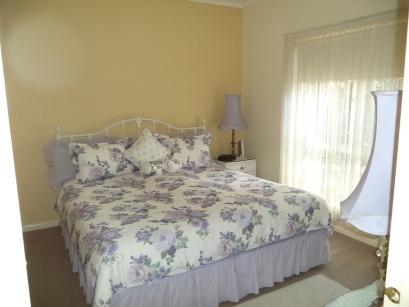 2/83 Hare Street, Echuca VIC 3564